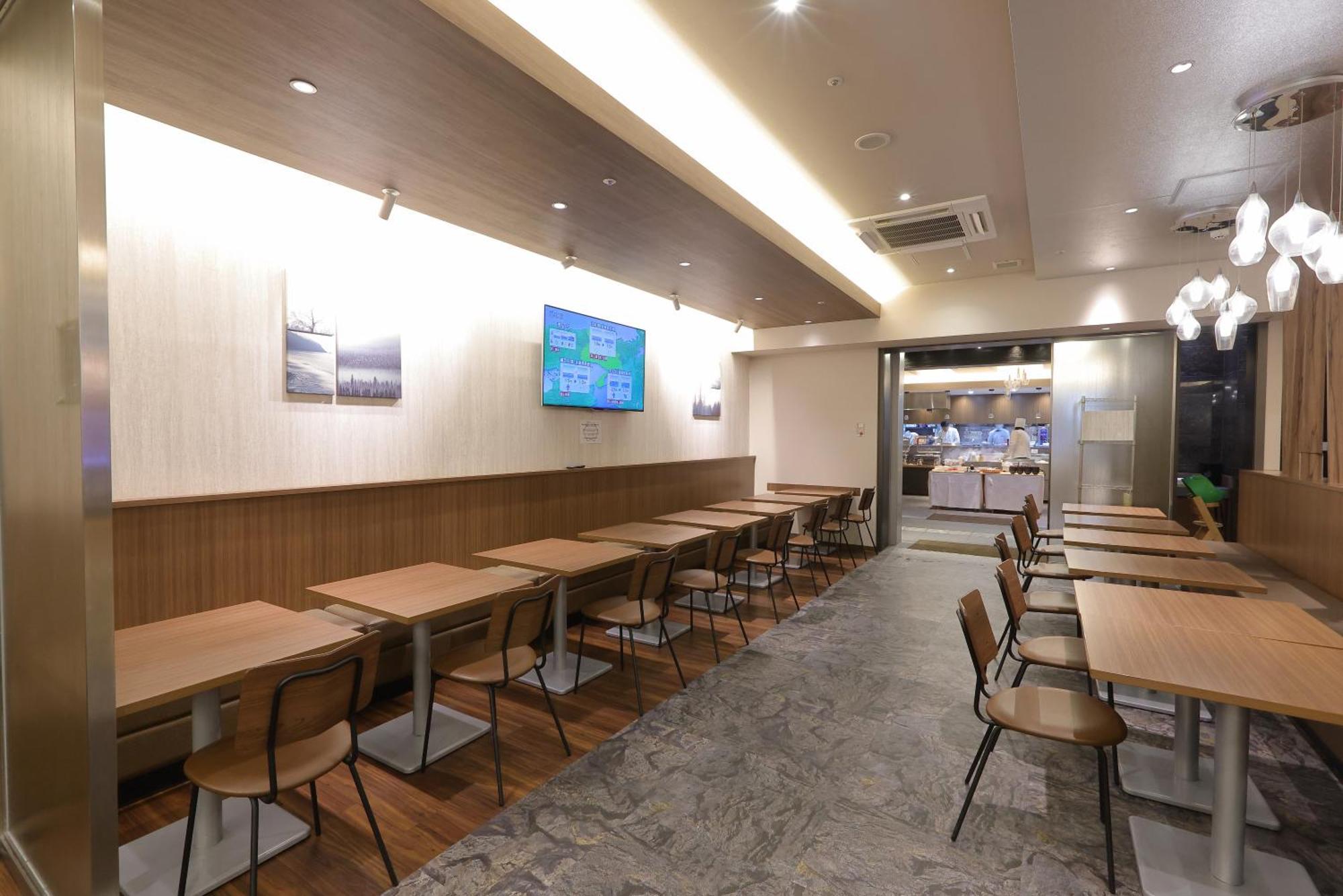 Shinsaibashi Grand Hotel